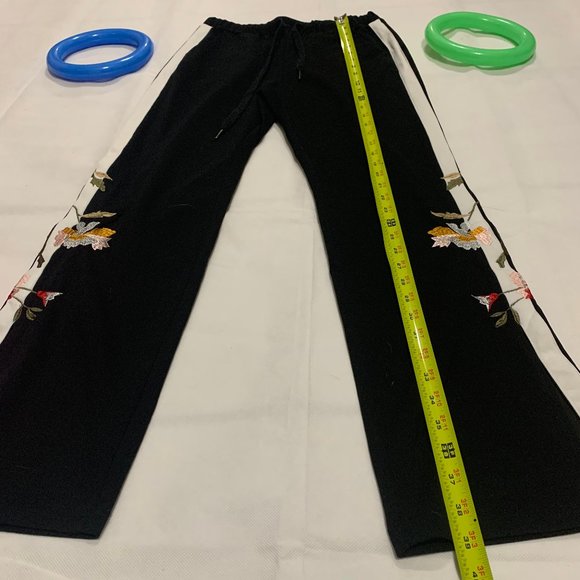 🌀 SHEIN Straight-Leg Embroidered Pants - Picture 6 of 7